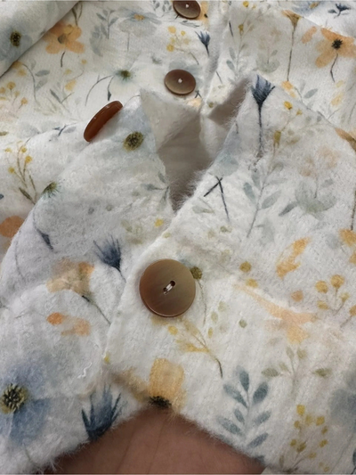 Lora - Lovely Meadows Floral Pattern Printed Buttoned Cardigan Sweater