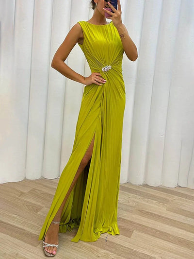 Kara - Timeless Figure-Flattering Split Maxi Dress