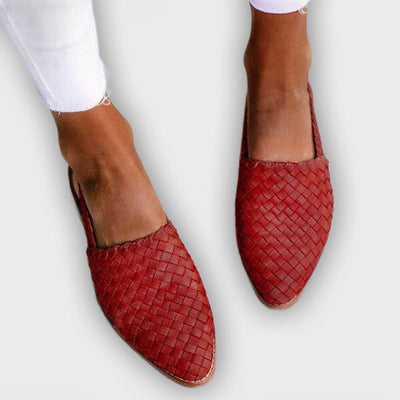 Alice - Timeless Handcrafted Moccasins - Elegant Comfort & Style