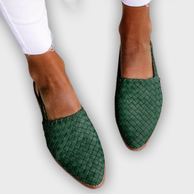 Alice - Timeless Handcrafted Moccasins - Elegant Comfort & Style