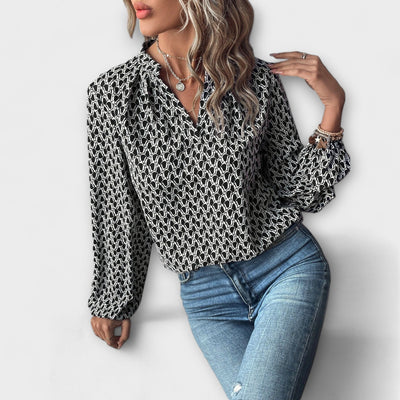 Remy - Relaxed Blouse with Pattern and Elegant Sleeves