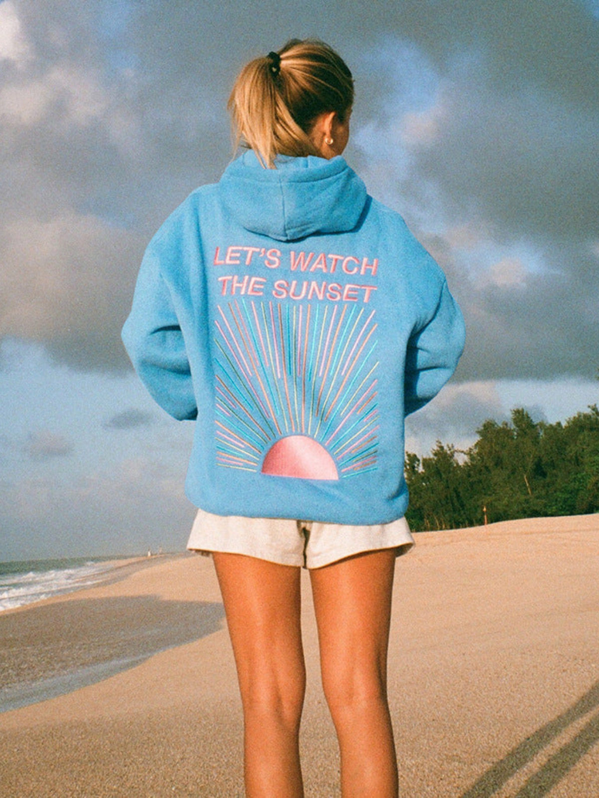 Emily – Soft Sunset Hoodie