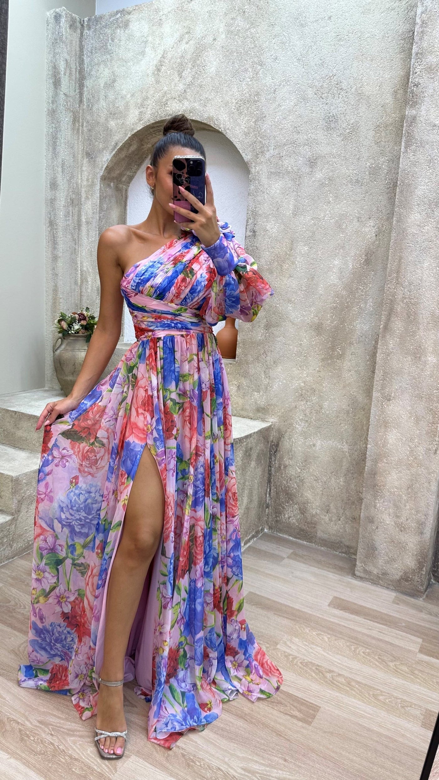 Josie - Stunning Flowing Gown