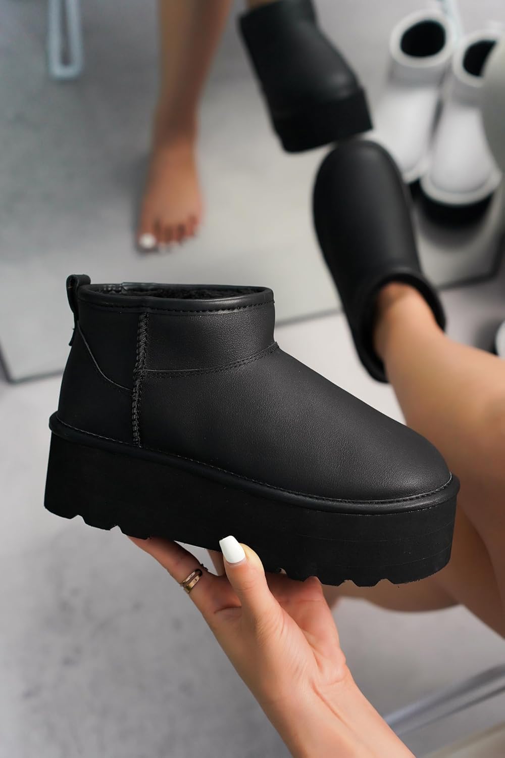 Huggy - Anti-Slip Memory Foam Insole Ankle Boots