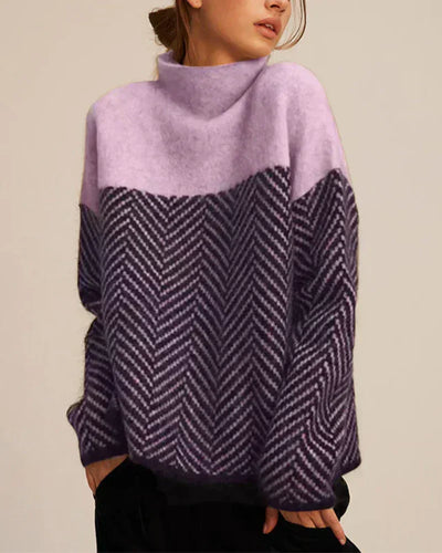 Zinnia - ELEGANT TURTLENECK SWEATER WITH A CLASSIC SILHOUETTE