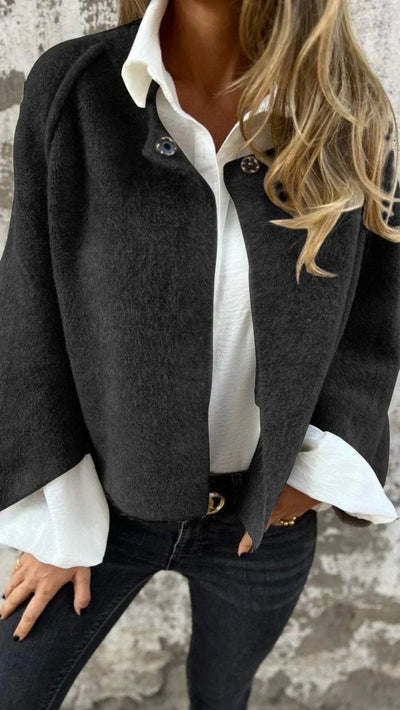 Amelia - Timeless Coat with Round Neck