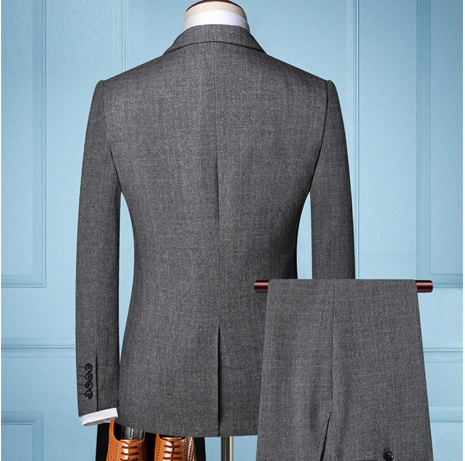 Charlie - 3-Piece Suit