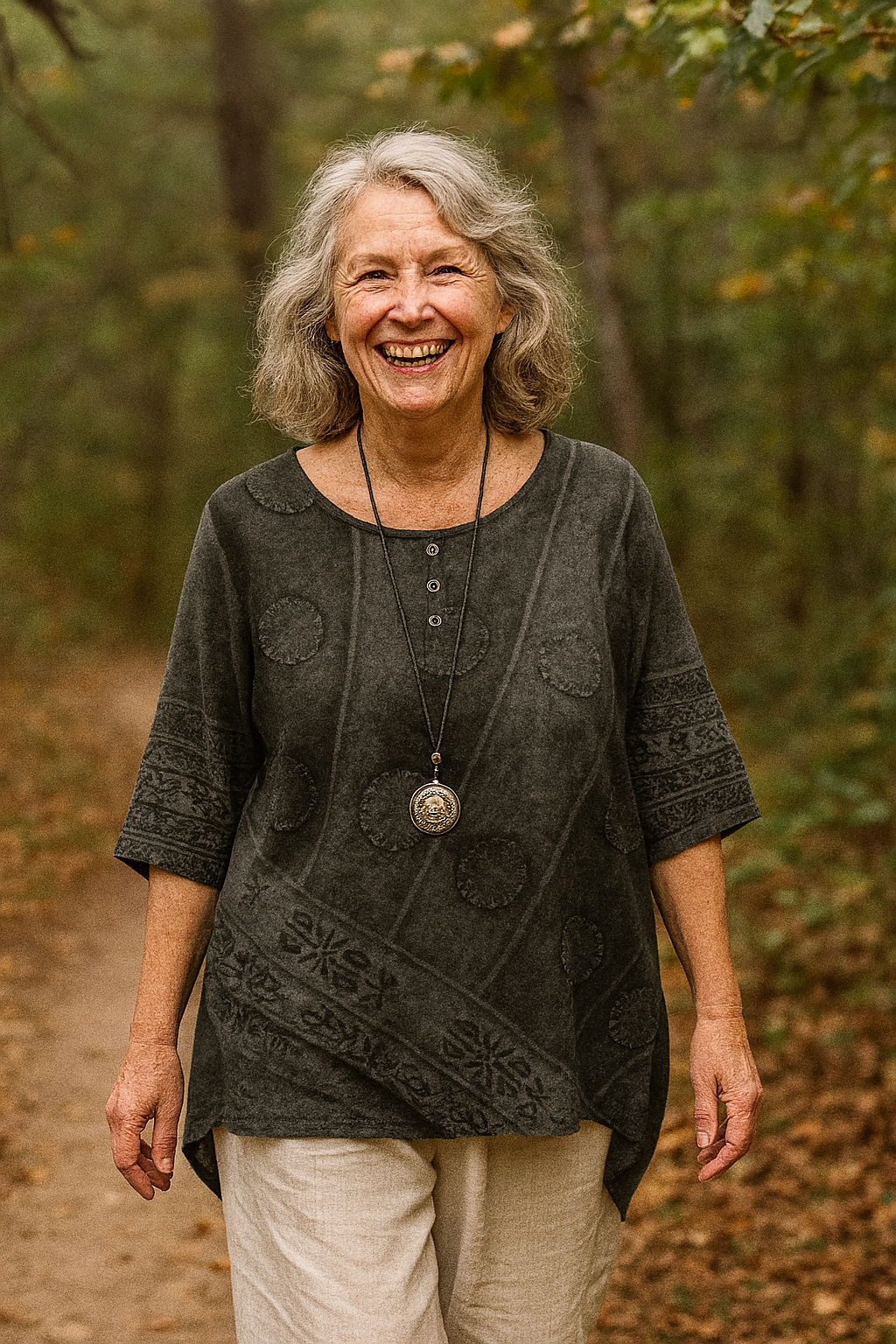 Ysolde - Artistic Top – Flows Gently, Flatters Beautifully