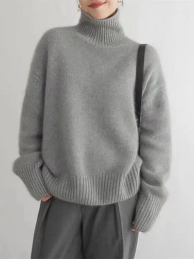 Natalie - HIGH COLLAR TOP WITH ELEGANT DESIGN
