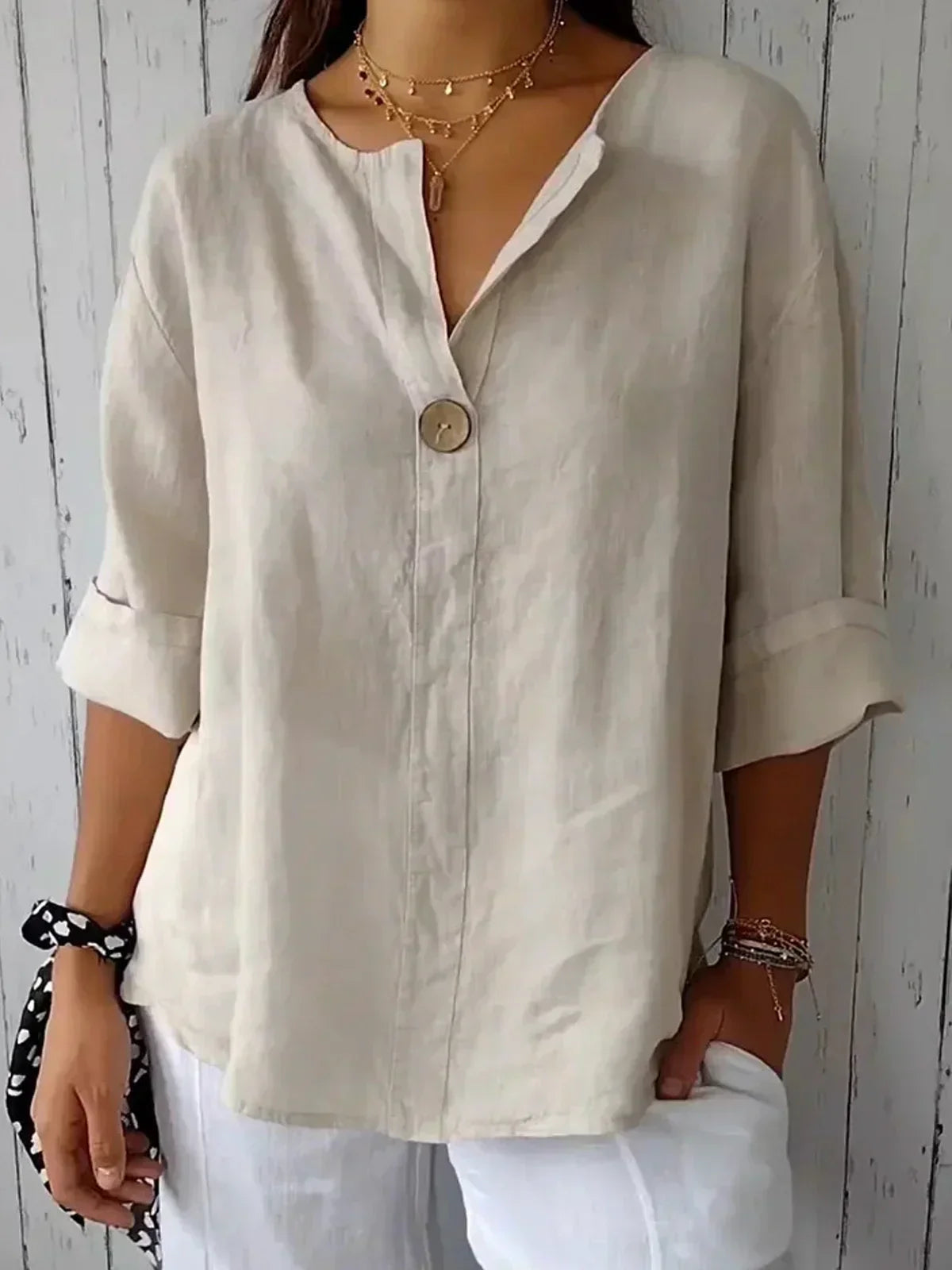 Mira - Casual V-Neck Blouse