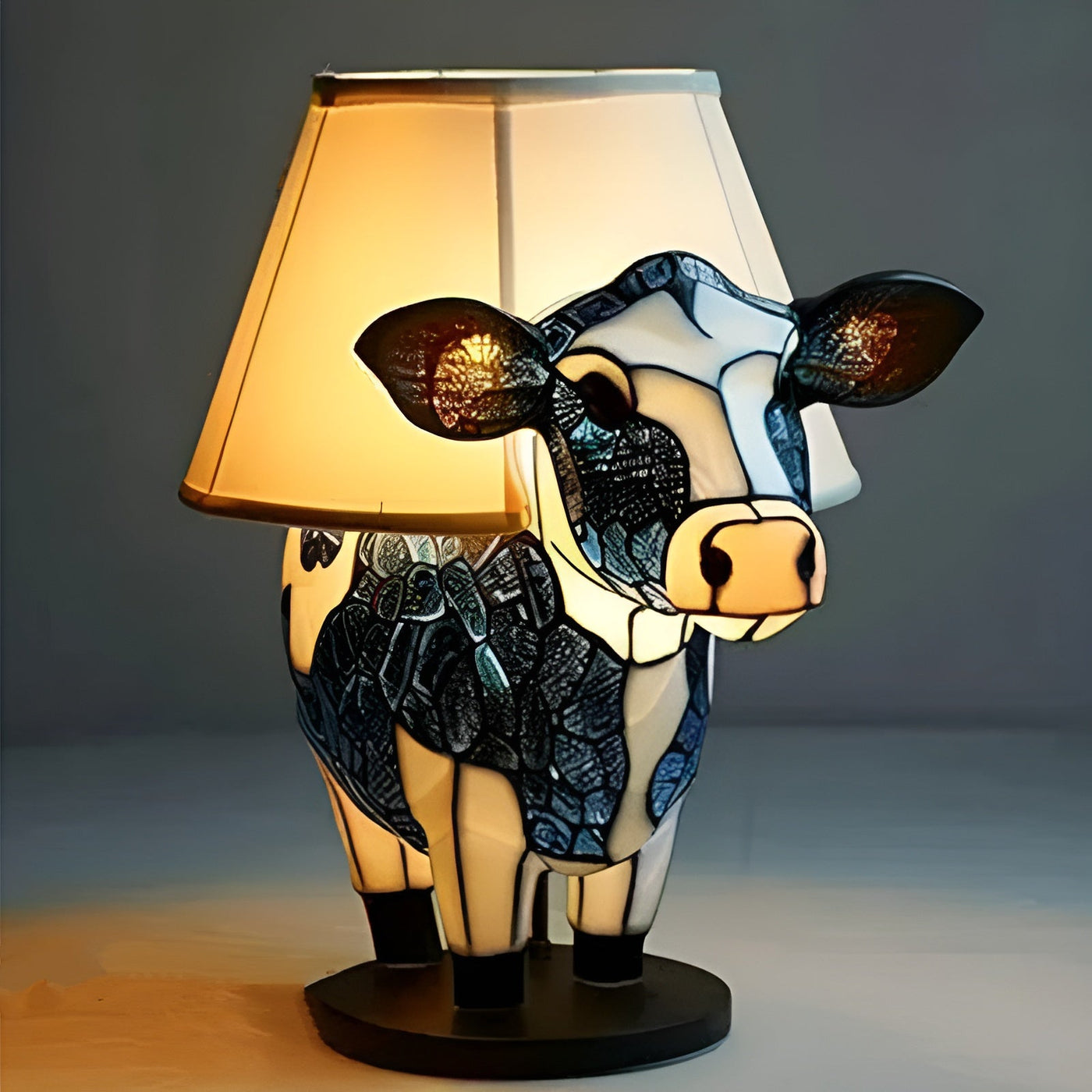 Marguerite - Magisk cow lamp in colored glass
