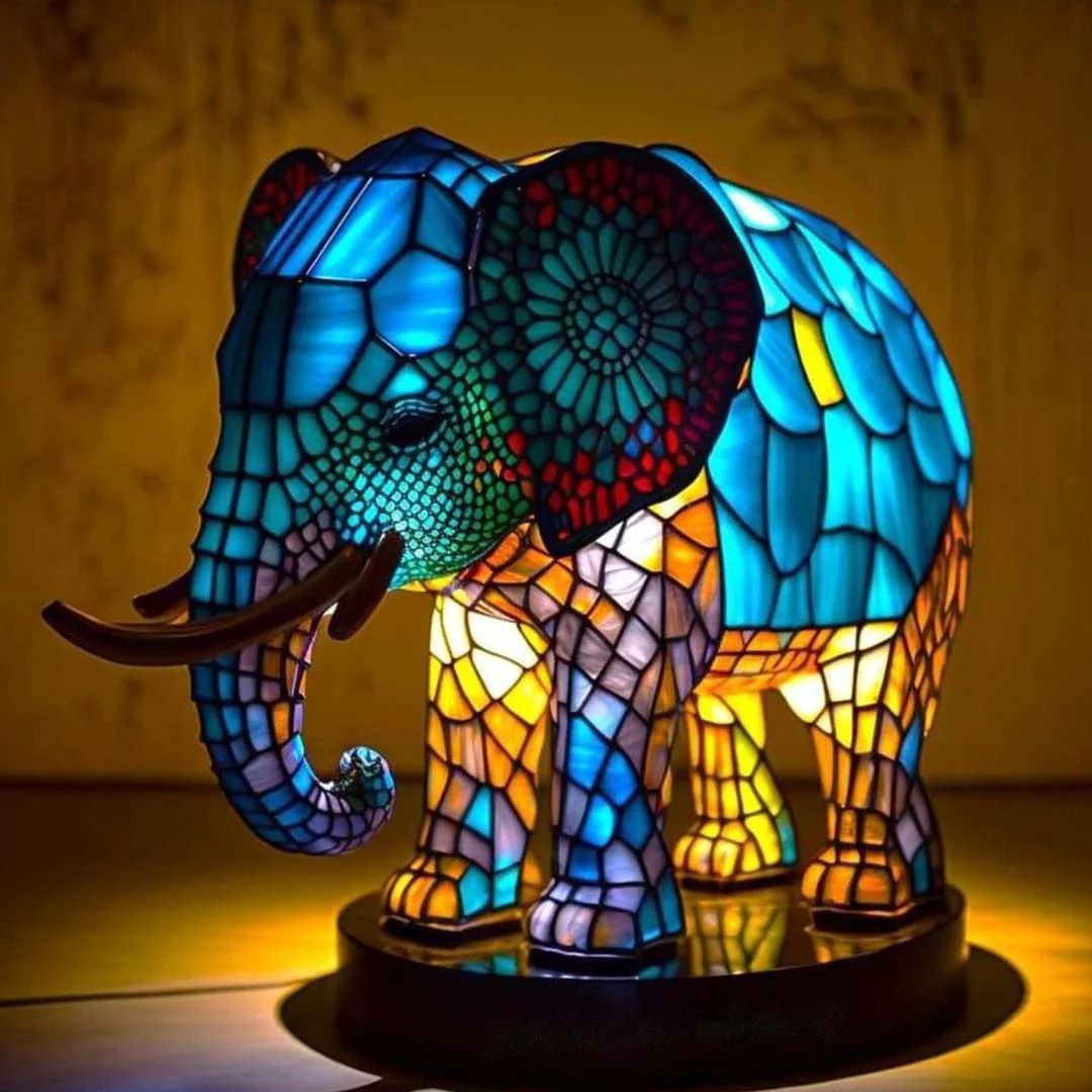 Rajah - Magisk elephant lamp in colored glass