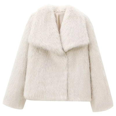 Lucia - Elegant Plush Fur Coat