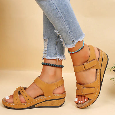 Calyna - Orthopedic Sandals