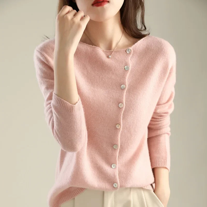 Cherie - ELEGANT CARDIGAN WITH STYLISH BUTTONS