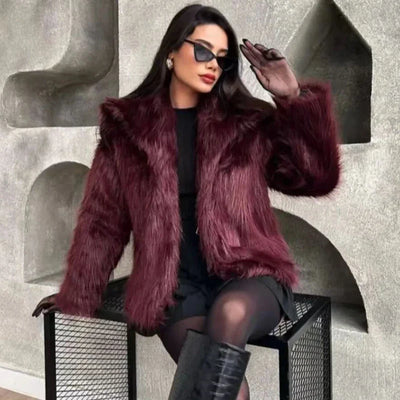 Lucia - Elegant Plush Fur Coat