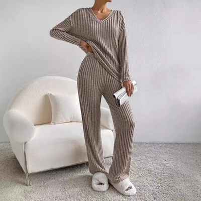 Vayla - COZY RIBBED LOUNGE SET WITH RELAXED FIT