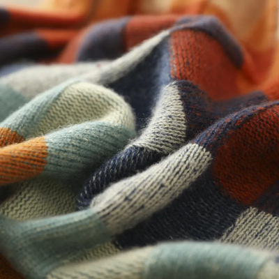 Yvette - LUXURIOUS WARMER PULLOVER WITH ARTISTIC INSPIRATION