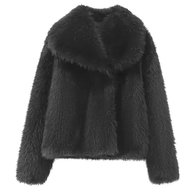Lucia - Elegant Plush Fur Coat