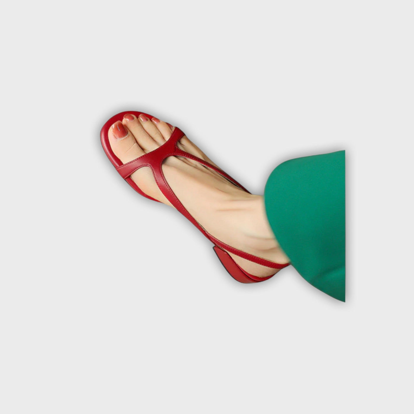 Evelyn - Elegant Minna Flat Sandals with a Refined Finish