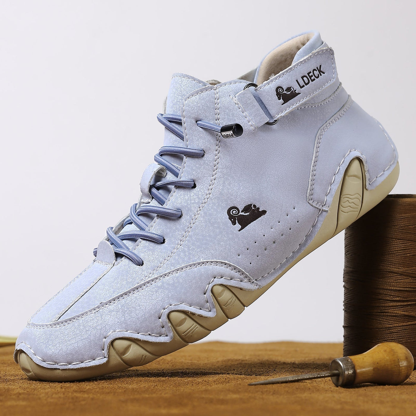 Matías - LDeck - Waterproof and breathable orthopedic shoes (Unisex)