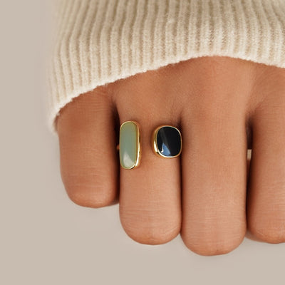 Wrap ring with aquamarine stone