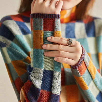 Yvette - LUXURIOUS WARMER PULLOVER WITH ARTISTIC INSPIRATION